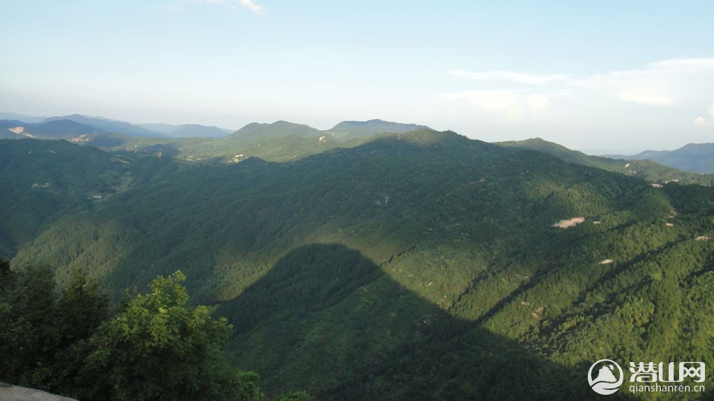 DSC05996_.jpg